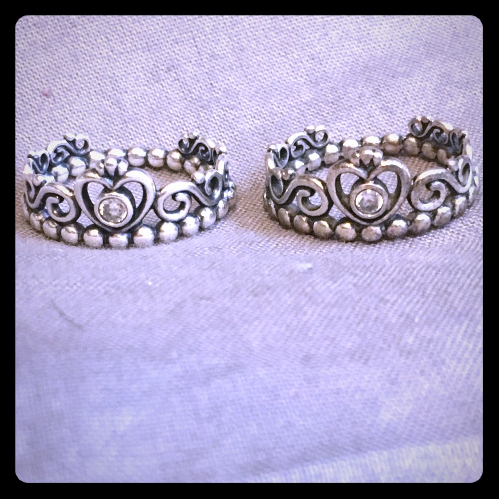 Set of 2 Princess rings from pandora